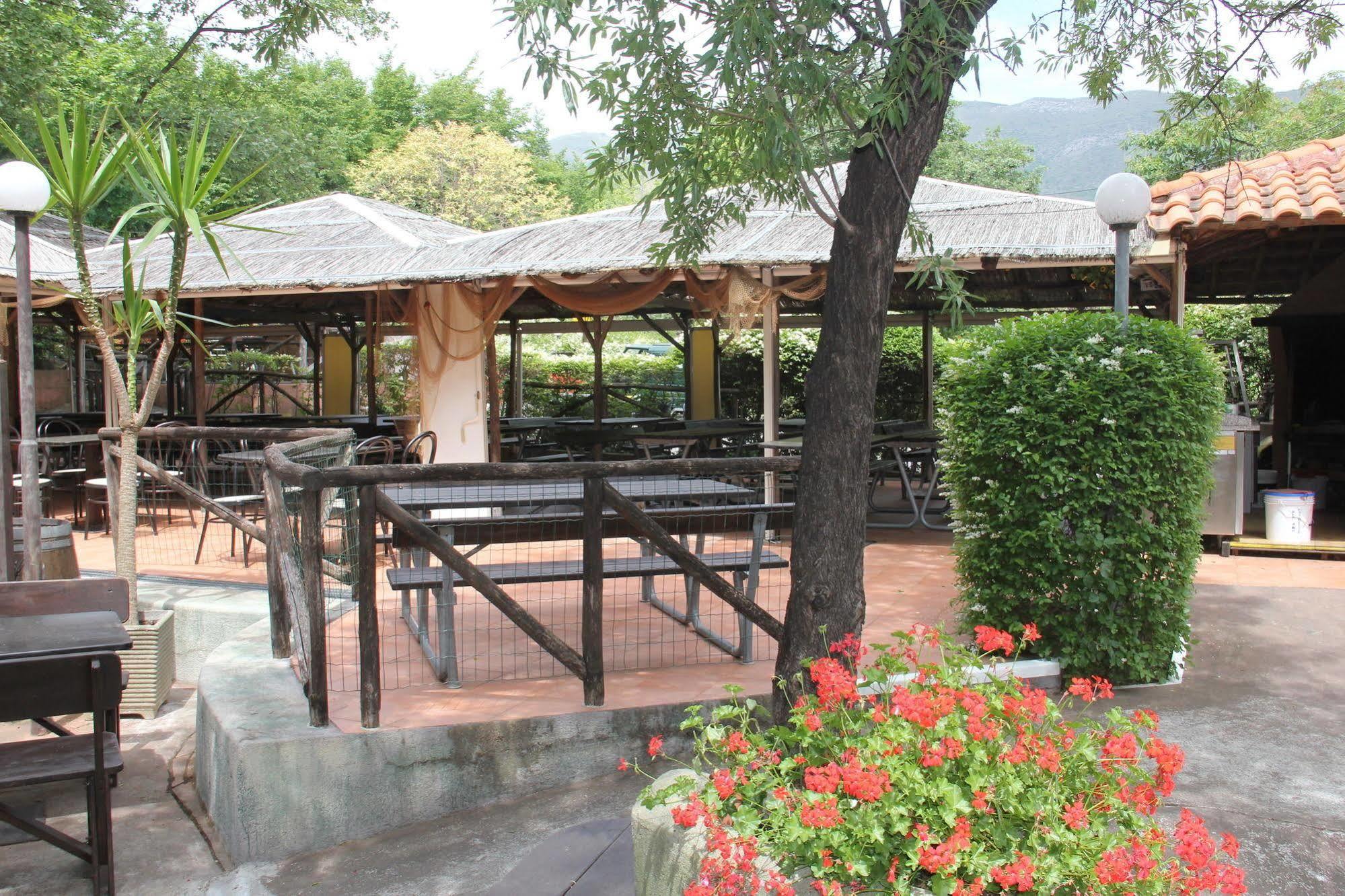 Caravelle Camping Village Ceriale Exterior foto